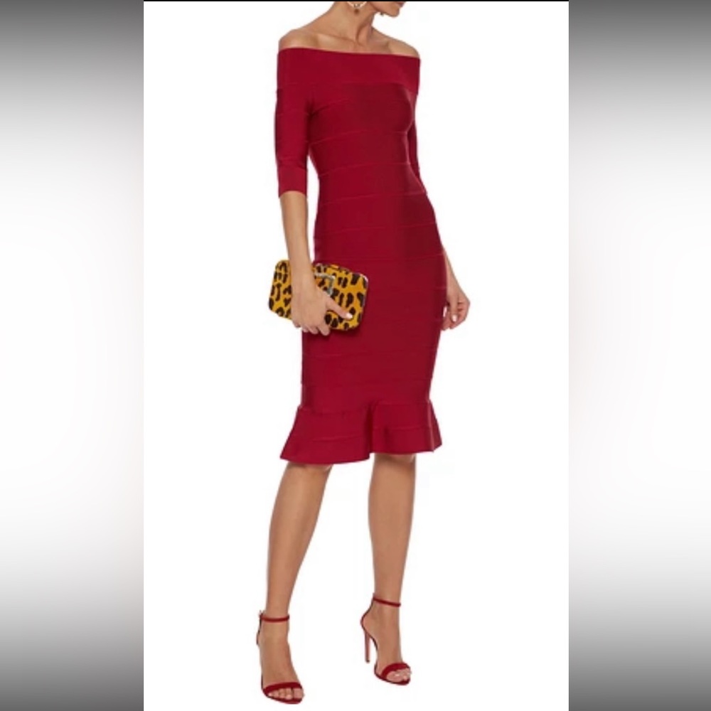 Herve Leger fluted bandage dress in wine!